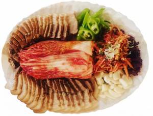 Bossam - Korean Steamed Pork Wraps