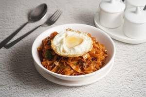 Chicken Pad Thai Noodles