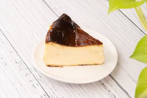 Burnt Basque Cheesecake Slice [100 Gms]