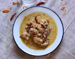 Kolkata Style Mutton Rezala(2 Pieces)