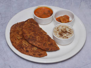 Aloo Pyaaz Paratha