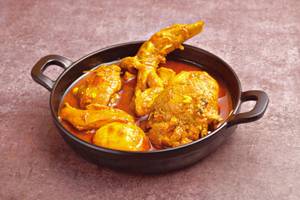 Chicken Curry with Aloo [Full, 4 Pieces]