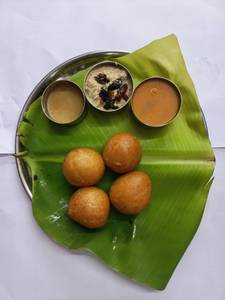 Mysore Bajji (4 Pcs)