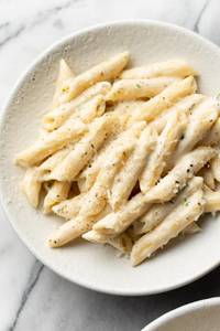 White sauce pasta