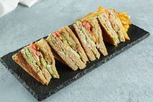 Veg Club Sandwich