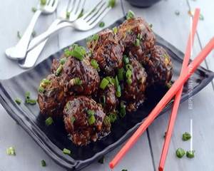 Veg Manchurian  [Gravy]