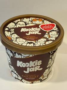 MADAGASCAR VANILLA BEAN ICECREAM TUB