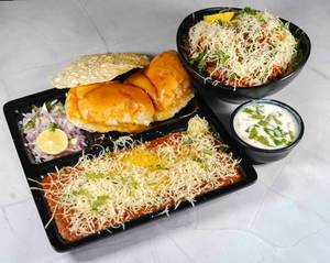 Cheesy Butter Pav Bhaji