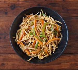 Vegetable Hakka Noodles
