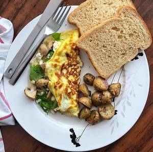 Mushroom Cheese Omelette