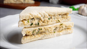 Chicken Karaka Sandwich