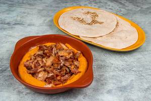Red Hummus Shawarma Plate