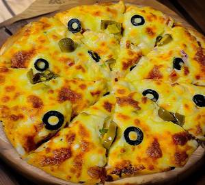 Harbhole special tandoor cheese burst pizza