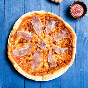 Ham , Artichoke And Olives Pizza