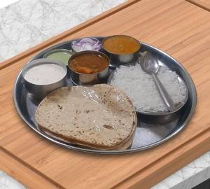 Saada Thali