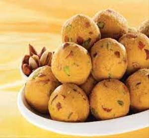 Besan Dryfruit Pinni Desi Ghee