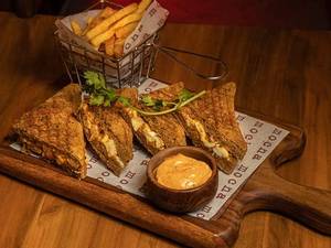 Paneer Grilled Tikka Sandwich