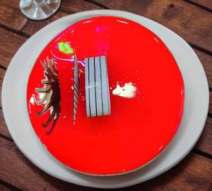 Strawberry Pastry Cake (500gms)