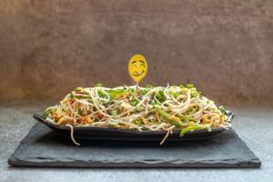 Egg Hakka Noodles