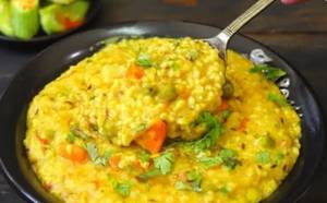 Khichdi Desi + Achar