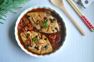 Wok Braised Fish In Spicy Black Bean Sauce