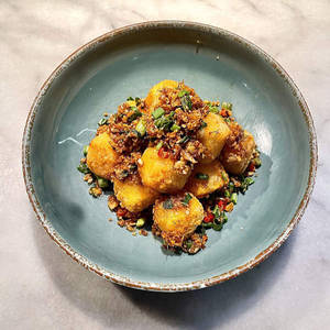 Crispy Golden Garlic Tofu