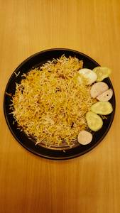 Kolkata Dum Murgh (chicken) Biryani [serves 1]