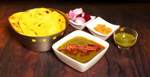 Saarson Da Saag And Makki Di Roti