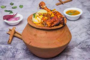 Handi Chicken Egg Biryani With Raita & Gravy