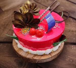 Strawberry Cake [500 grams]+Knife+Candle+Optional Tag