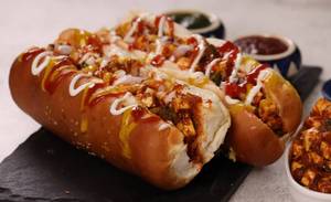 Paneer Hot Dog