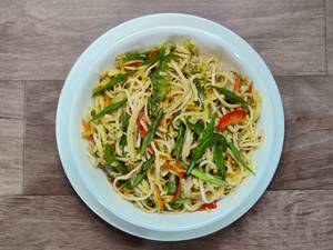 Veg Hakka Noodles