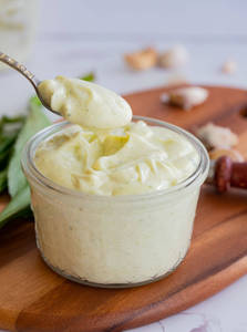 Garlic dip
