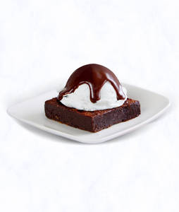 Hot Fudge Brownie Sundae