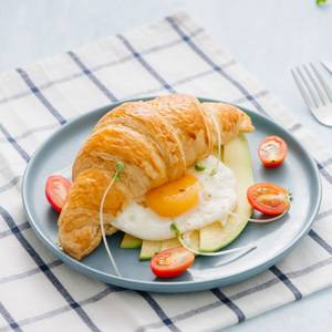 Croissant - Egg & Cheese