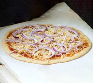 Cheese in Onion Pizza