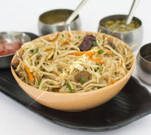 Veg Hakka Noodles