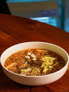 Korean Spicy Ramyeon Noodles
