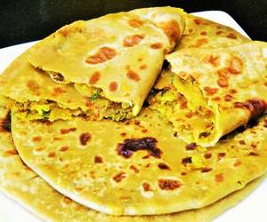 Gobi Parotta