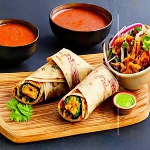 Chicken Bahubali Roll