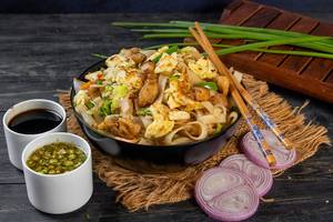 Chicken Flat Noodles