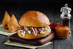 Chaska Bun Aloo Samosa