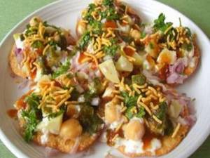 Papdi Chaat (plate)