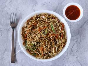 Veg Hakka Noodles