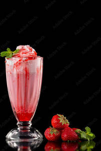 Creamy Strawberry Milkshake