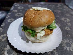 Premium Fried Chicken Burger