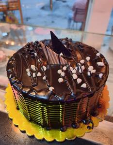 Chocochips Cake Eggless