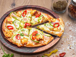 Tandoori paneer pizza