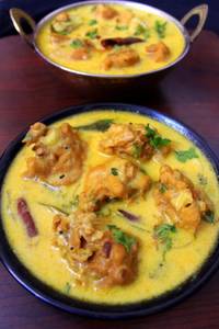 Kadi Pakoda