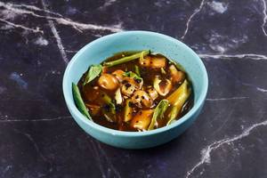Mushrooms, Pok Choy In Oyster Blackbean Sauce